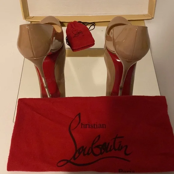 Red bottoms - Picture 2 of 3